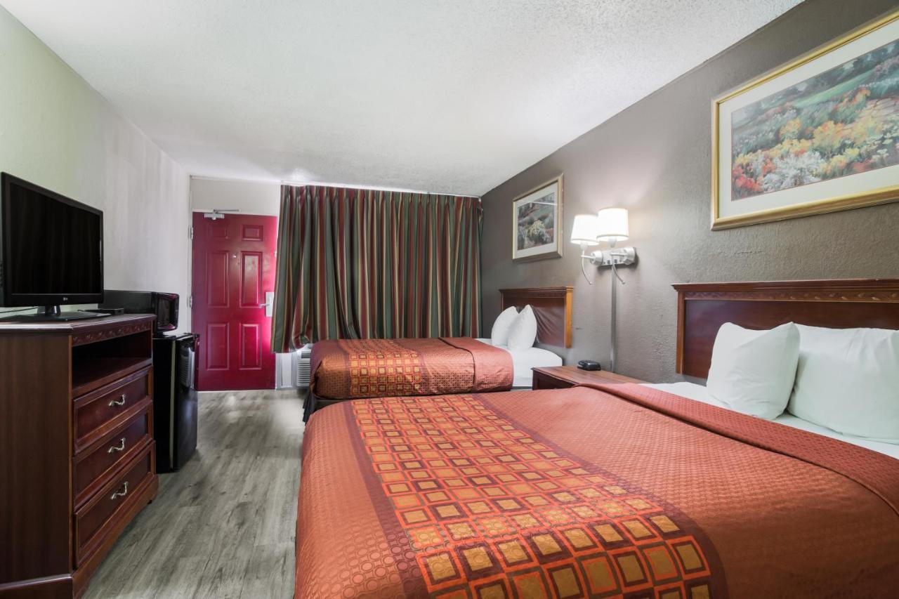 Americas Best Value Inn Tulsa I-44 Exterior photo
